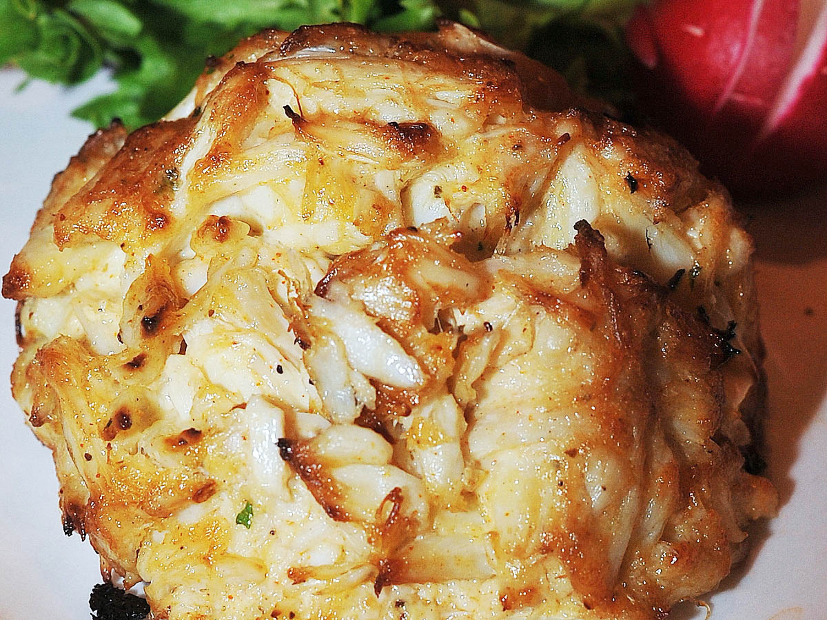 Fresh Maryland Jumbo Lump Crab Cakes